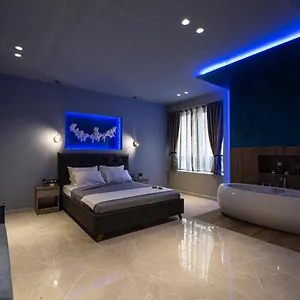 angel-deluxe-apartments-suites-thessaloniki.hotels-of-thessaloniki.com/